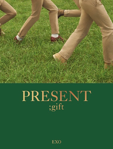 EXO - PRESENT ; gift Photobook